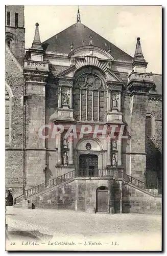 Ansichtskarte AK Laval la Cathedrale L'Entree