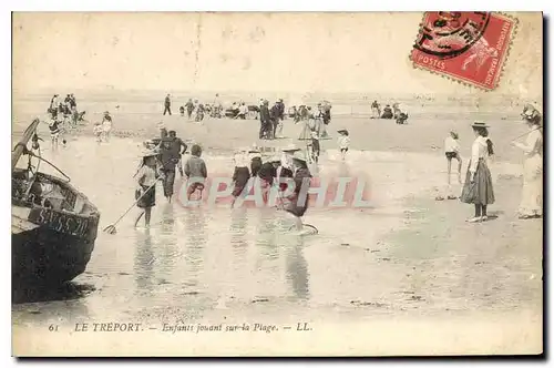 Cartes postales le Treport Enfants jouant sur la Plage