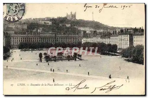 Ansichtskarte AK Lyon Ensemble de la place Bellecour