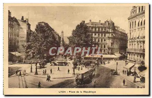 Cartes postales Lyon place de la Republique