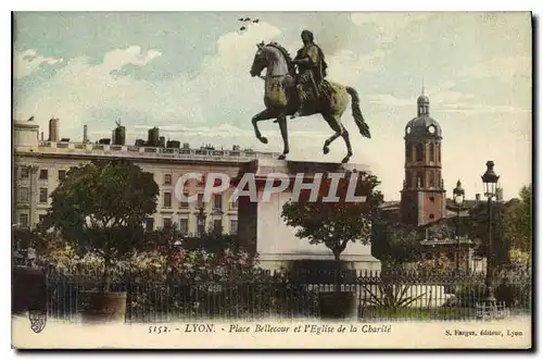 Ansichtskarte AK Lyon place Bellecour et l'eglise de la Charite