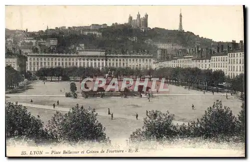 Ansichtskarte AK Lyon place Bellecour et Coteau de Fourviere