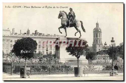 Cartes postales Lyon place Bellecour et eglise de la Charite