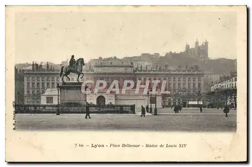 Cartes postales Lyon place Bellecour statue de Louis XIV