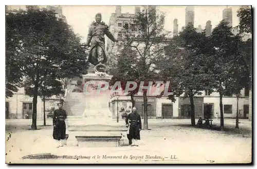 Cartes postales Lyon Place Sathanay et le monument du Sergent Blandan