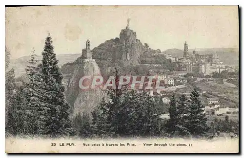 Cartes postales Le Puy Vue prise a travers les Pins