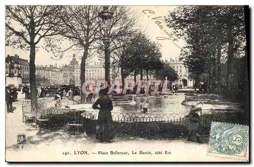 Ansichtskarte AK Lyon Place Bellecour Le Bassin cote Est