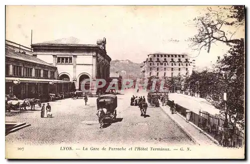 Cartes postales Lyon La Gare de Perrache et l'Hotel Terminus