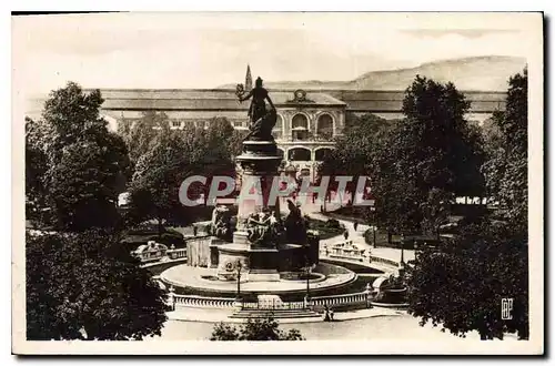 Ansichtskarte AK Lyon La Place Carnot Monument de la Republique et gare Perrache