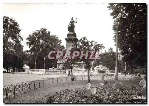 Cartes postales Lyon Rhone Place Carnot et Monument de la Republique