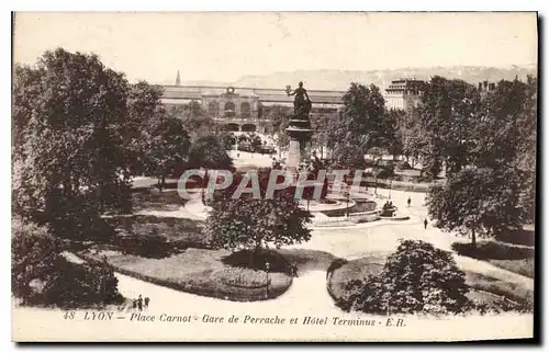 Cartes postales Lyon Place Carnot Gare de Perrache et Hotel Terminus