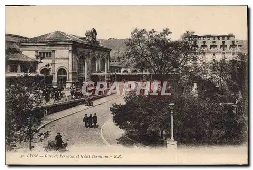 Cartes postales Lyon Gare de Perrache et Hotek Terminus