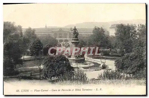 Cartes postales Lyon Place Carnot Gare de Perrache et Hotel Terminus