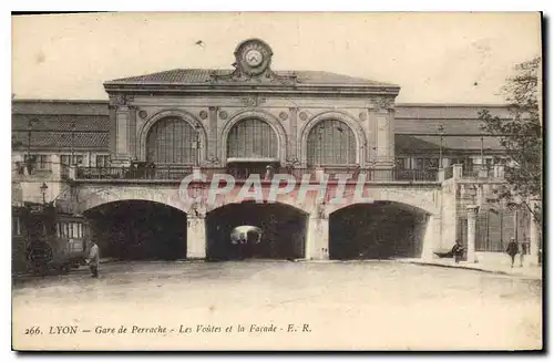 Cartes postales Lyon Gare de Perrache Les Voutes et la Facade