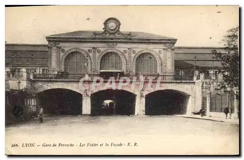 Cartes postales Lyon Gare de Perrache Les Voutes et la Facade