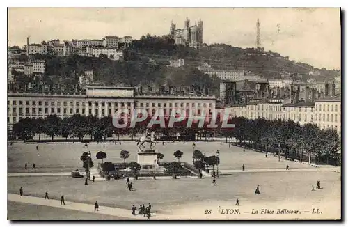 Cartes postales Lyon La Place Bellecour