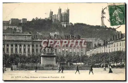 Ansichtskarte AK Lyon Place Bellecour et Coteau de Fourviere