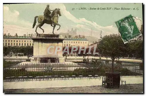 Ansichtskarte AK Lyon Statue de Louis XIV Place Bellecour