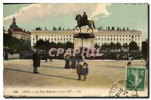 Cartes postales Lyon La Place Bellecour et Louis XIV