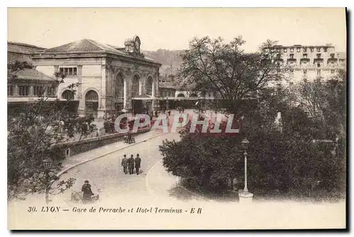 Cartes postales Lyon Gare de Perrache et Hotel Terminus
