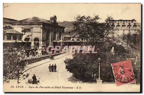 Cartes postales Lyon Gare de Perrache et Hotel Terminus