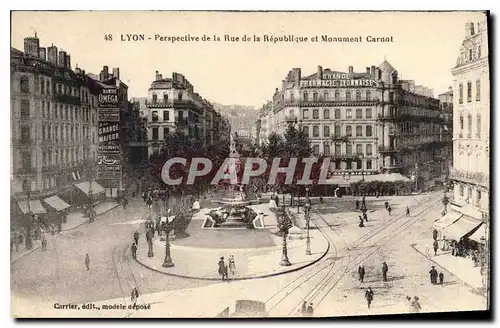 Cartes postales Lyon Perspective de la Rue de la Republique et Monument Carnot