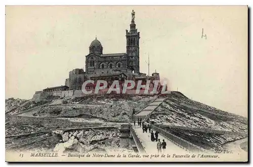 Ansichtskarte AK Marseille Basilique de Notre Dame de la Garde vue prise de la Passerelle de l'Ascenseur