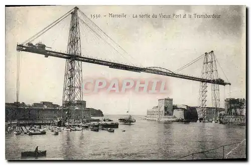 Ansichtskarte AK Marseille La sortie du Vieux Port et le Transbordeur