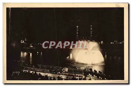 Cartes postales Paris Fontaine Lumineuse Exposition internationale des Arts Decoratifs 1925