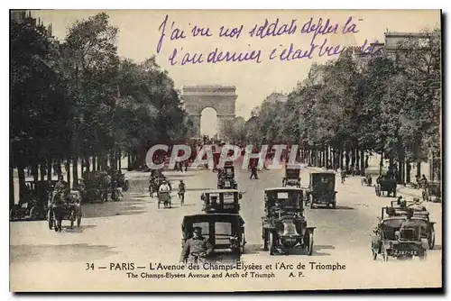 Cartes postales Paris L'Avenue des Champs Elysees et l'Arc de Triomphe