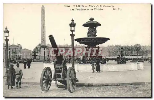 Cartes postales Paris Place de la Concorde Les Trophees de la Victoire