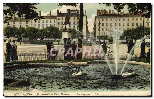 Ansichtskarte AK Lyon Un coin de la Place Bellecour Les Cygnes