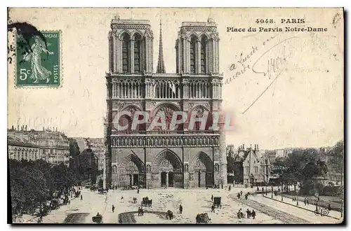 Cartes postales Paris Place du Parvis Notre Dame