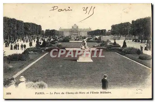 Cartes postales Paris Le Parc du Champ de Mars et l'Ecole Militaire