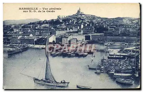 Ansichtskarte AK Marseille Vue generale sur ND de la Garde