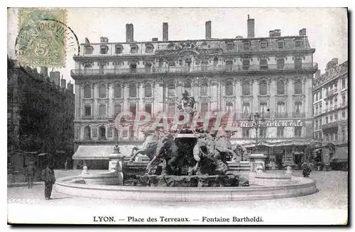 Ansichtskarte AK Lyon Place des Terreaux Fontaine Bartholdi