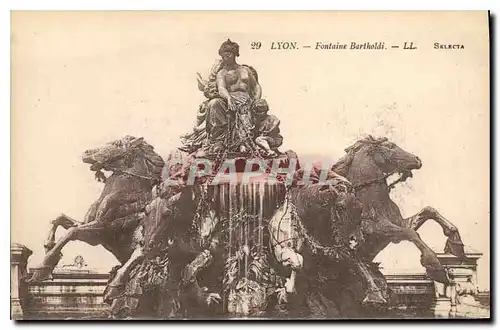 Cartes postales Lyon Fontaine Bartholdi