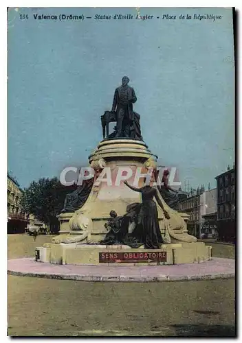 Ansichtskarte AK Valence (Drome) Statue d'Emile Augier Place de la Republique