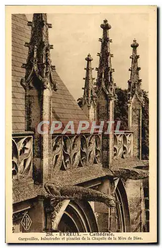 Cartes postales Evreux Cathedrale Gargouilles balustrades et pinacles de la Chapelle de la Mere de Dieu