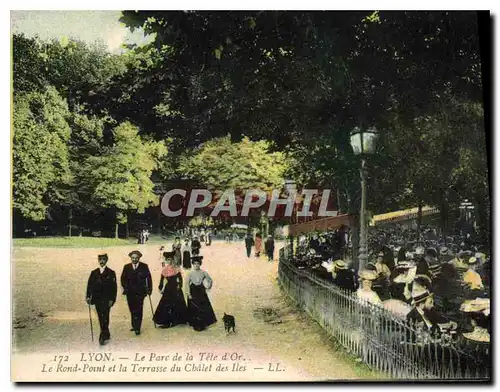 Cartes postales Lyon Le Parc de la Tete d'Or Le Rond Point et la Terrasse du Chalet des Iles