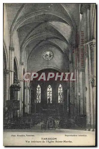 Ansichtskarte AK Tarascon Vue Interieure de l'Eglise Sainte Marthe