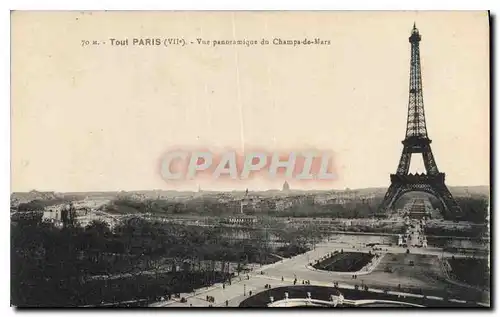 Cartes postales Tour Paris VII vue panoramique du Champ de Mars Tour Eiffel