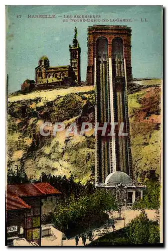 Cartes postales Marseille les Ascenseurs et Notre Dame de la Garde