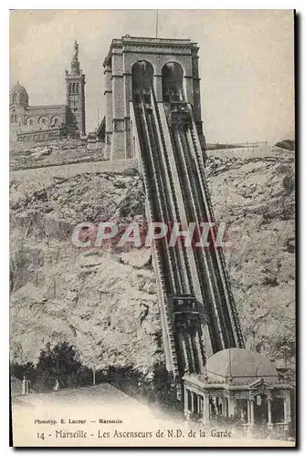 Cartes postales Marseille Les Ascenseurs de N D de la Garde