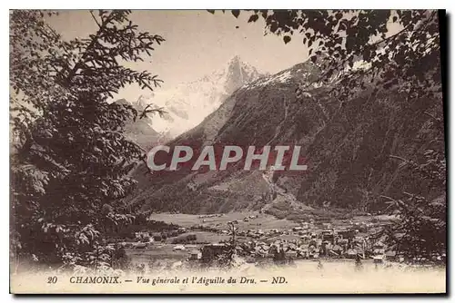 Ansichtskarte AK Chamonix Vue generale et l'Aiguille du Dru