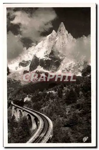 Cartes postales Chamonix Mont Blanc Chemin de fer du Montenvers et Aiguille du Dru