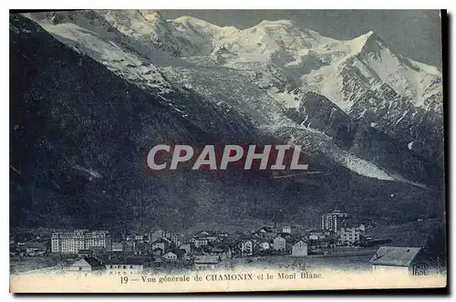 Cartes postales Vue generael de Chamonix et le Mont Blanc