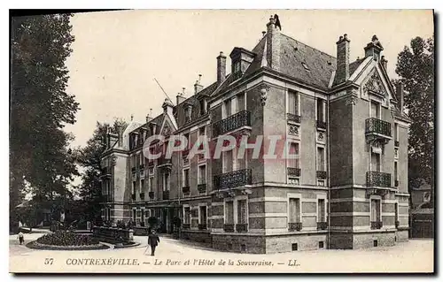 Cartes postales Contrexeville Le Parc et l'Hotel de la Souveraine