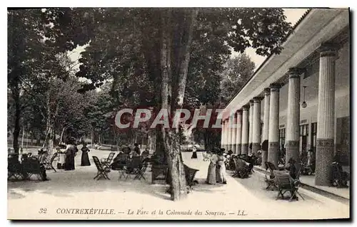 Cartes postales Contrexeville Le Parc et le Colonnade des Sources