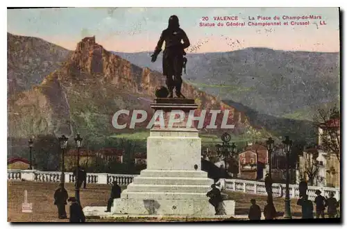 Cartes postales Valence La Place du Champ de la Mars Statue general Chapionnat et Crussol